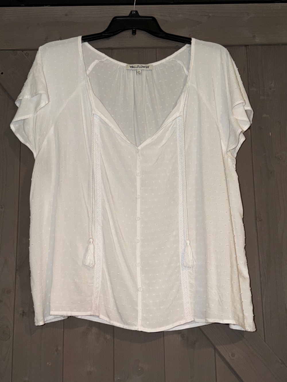 Wallflower White Textured Button-Front Boho Blouse